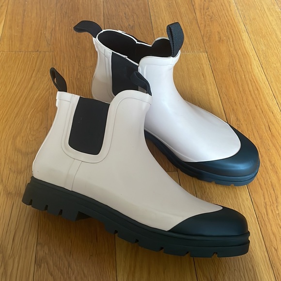 Everlane The Rain Boot Black Pink 10 - Picture 6 of 12